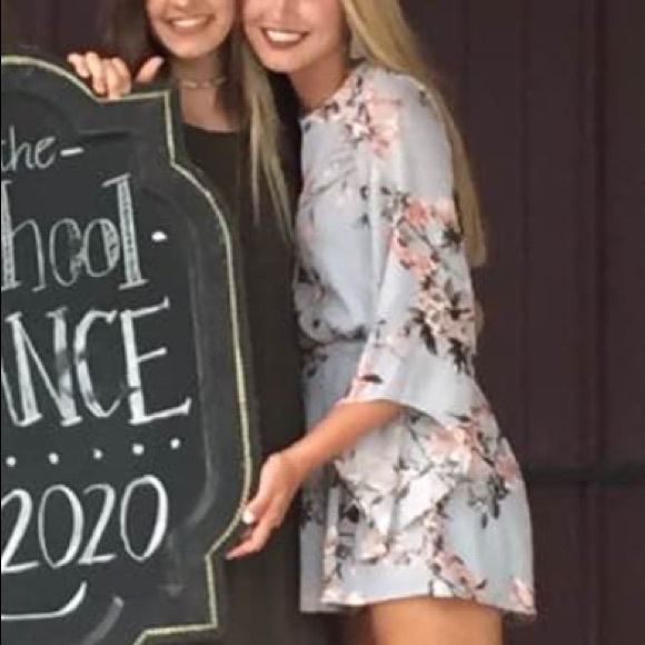 SPRING FLORAL ROMPER🌟💕💓 - Picture 6 of 8